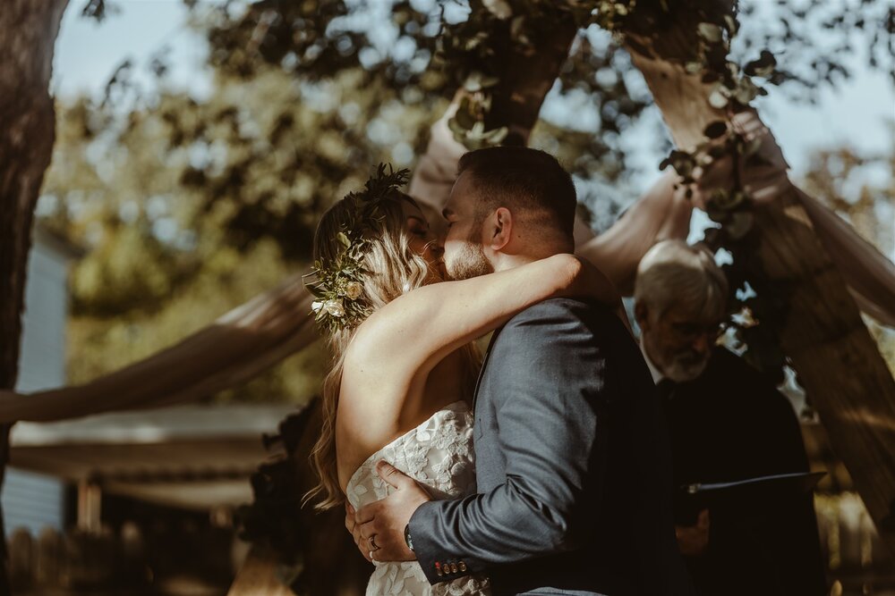 Lilly-Logan-intimate-wedding-Richmond-VA-Backyard-WeddingDT1A0701.jpg