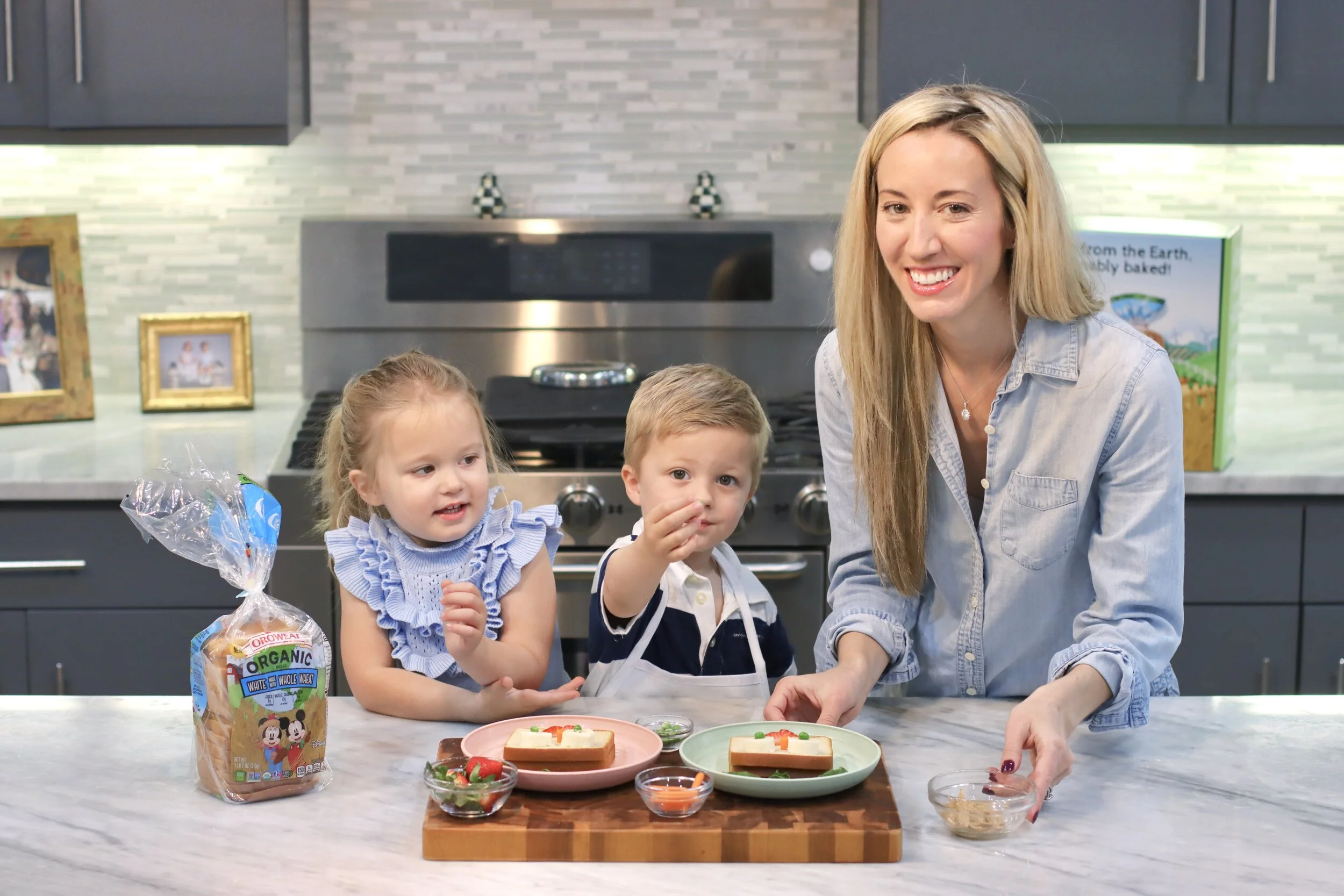 How We Get Our Picky Eaters to Try New Things