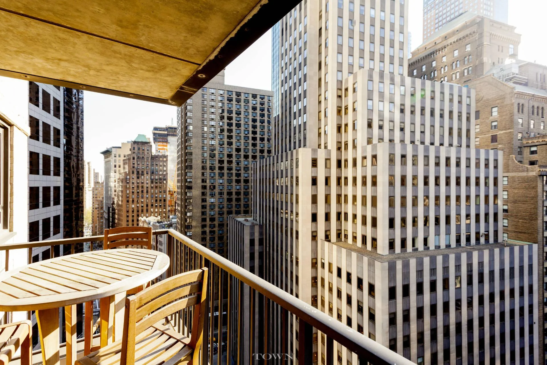 balcony.jpg