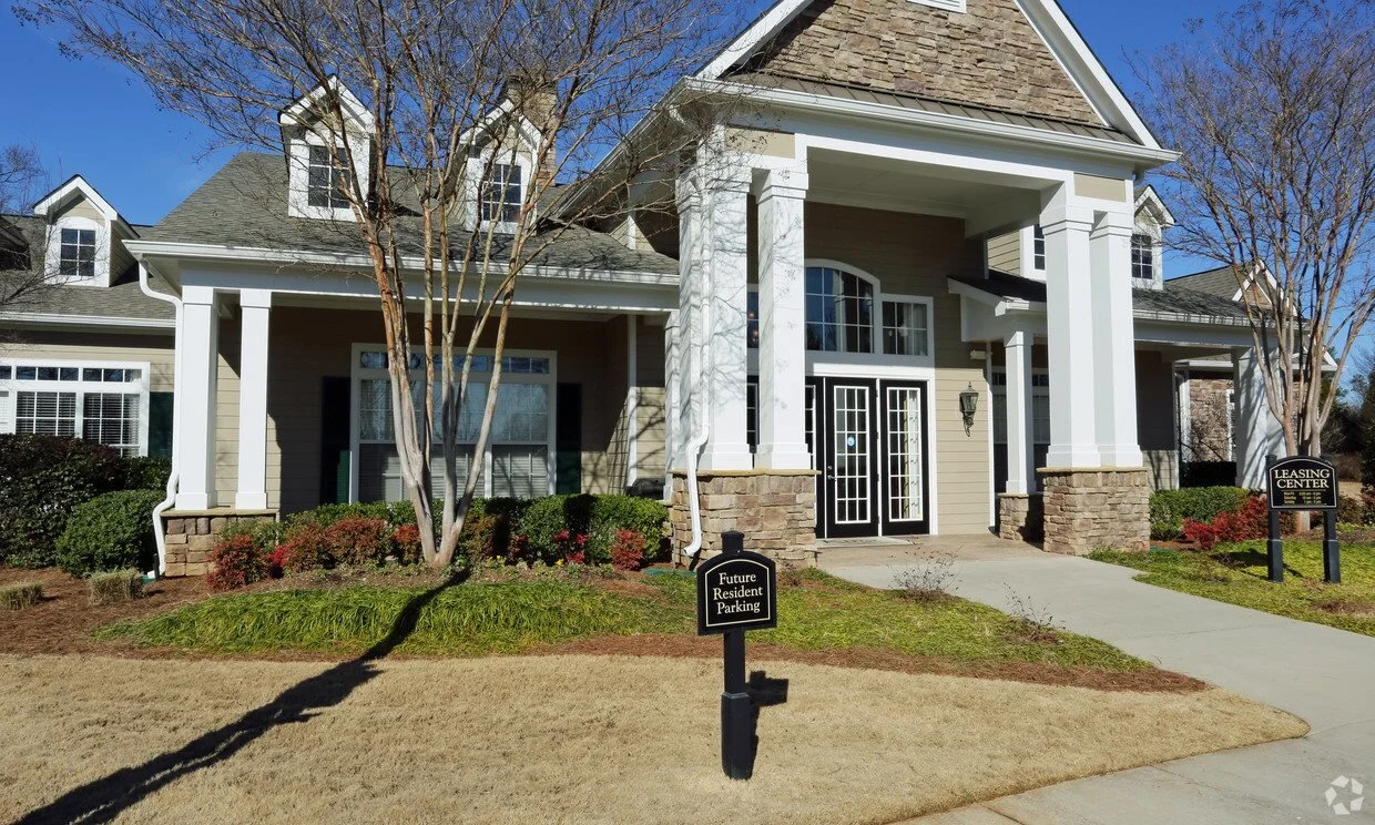 madison-park-apartments-madison-al-building-photo copy 21(1).jpg