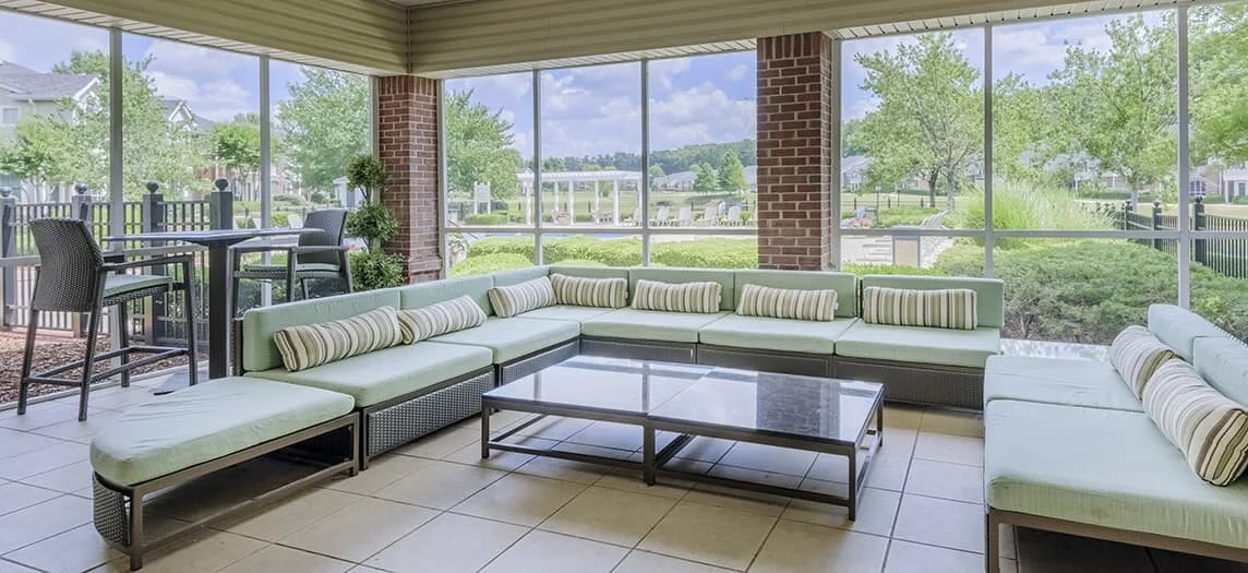 6cg-madison_porch-2-min.jpg