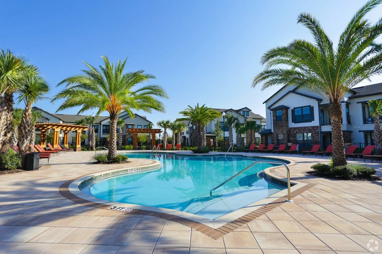 Pool-5.jpg