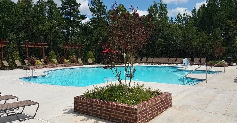 gateway-at-rock-hill-apartments-rock-hill-sc-resort-style-oasis-pool[1] (2).jpg