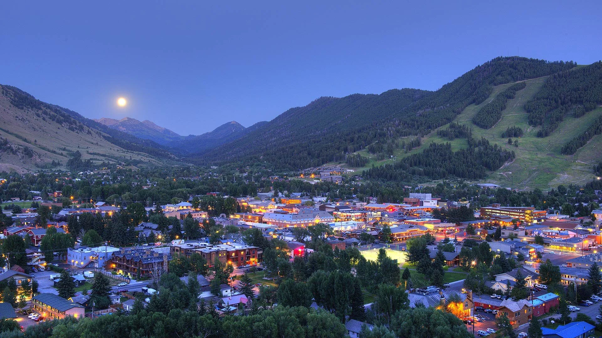 Jackson-Hole-Wyoming-Healthy-Living-Travel.jpg