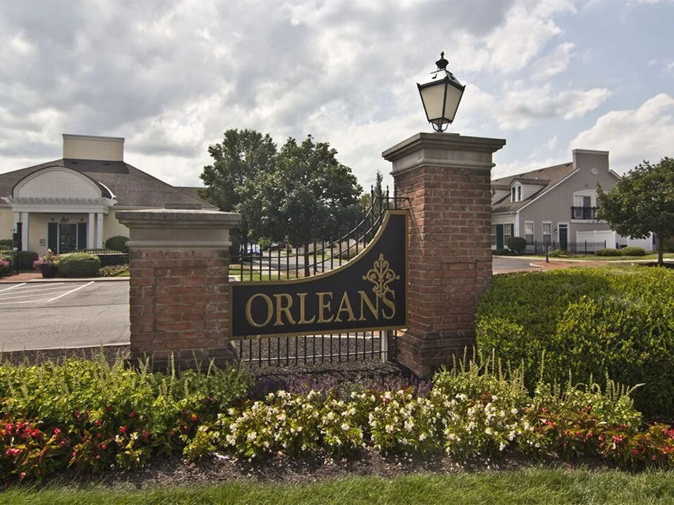 img-5450-WEB Orleans sign.jpg