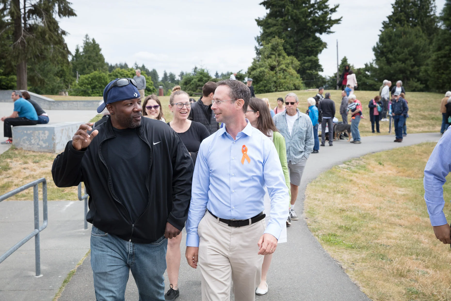 jesse-salomon-walking-with-voter.jpg