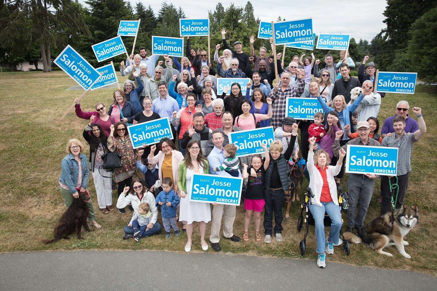 jesse-salomon-with-supporters.jpg
