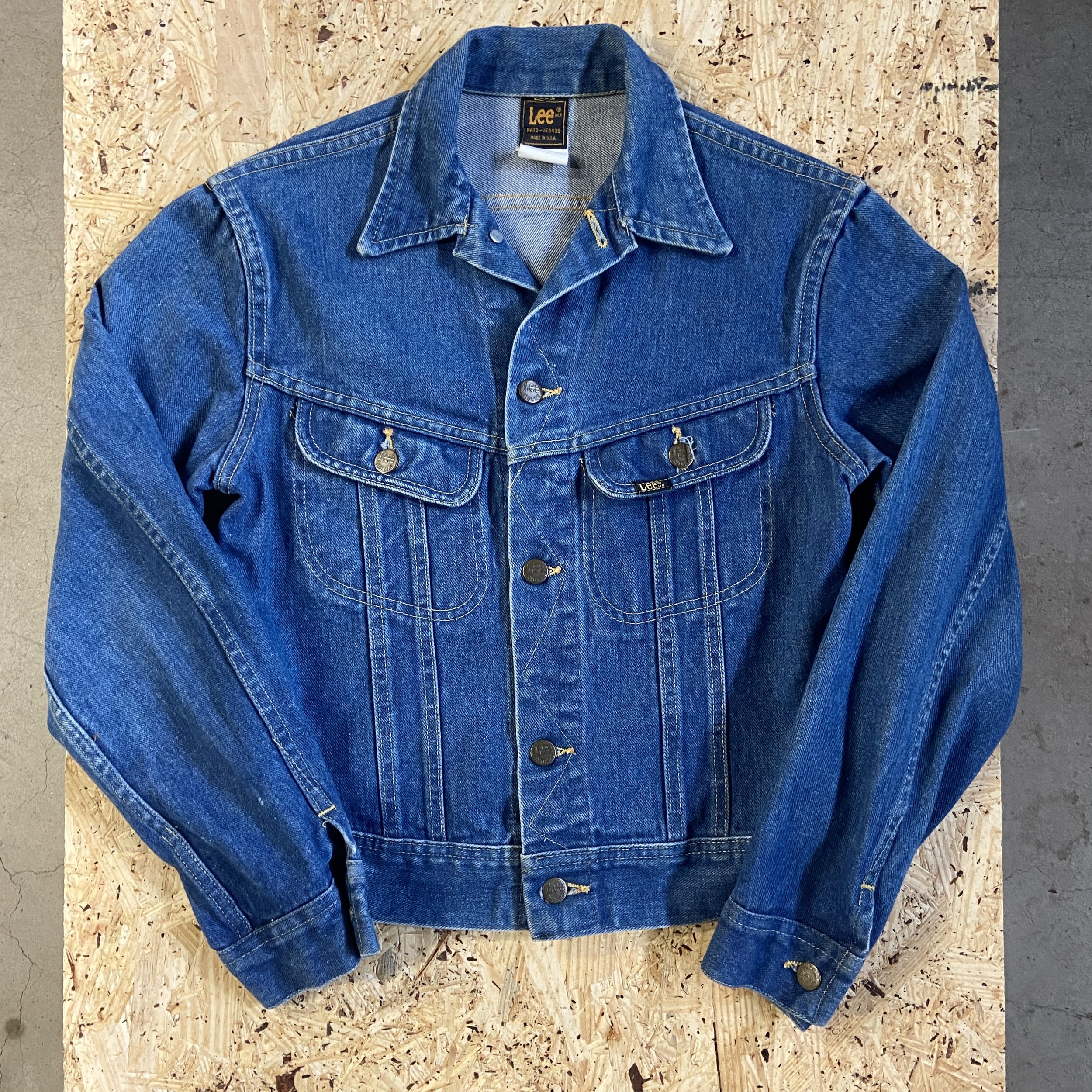 VINTAGE LEE DENIM COAT MADE IN USA-