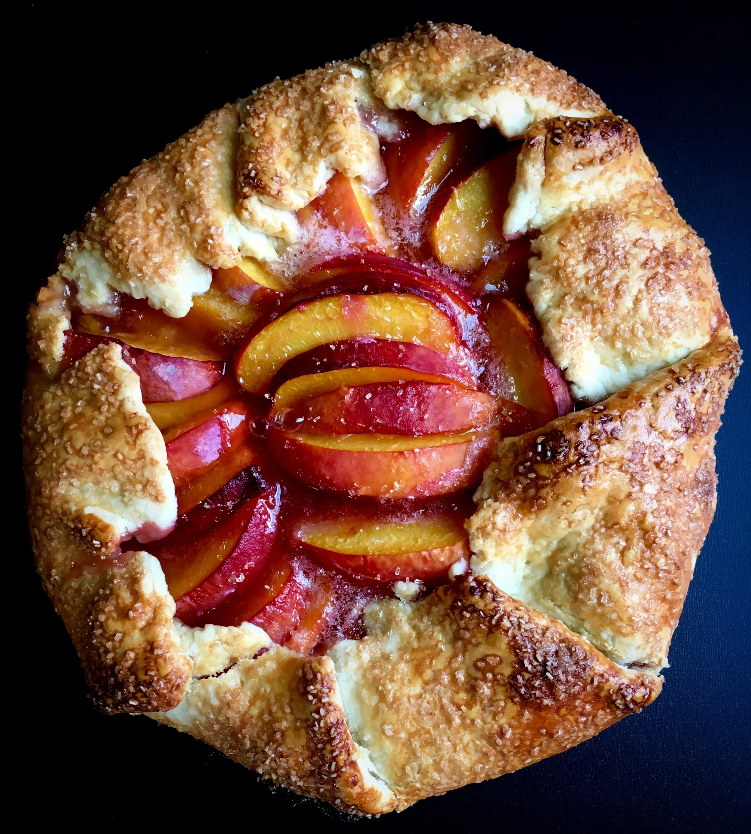  Date: September 21st, 2017   Resting peach face. 🍑| Everyone is deep into fall flavors already, but I'm clinging to every.last.second of summer (even if the infamous Seattle gloom has returned). Also, OMG, HELLO, NEW FRIENDS! 👋🏽 Thanks for all th