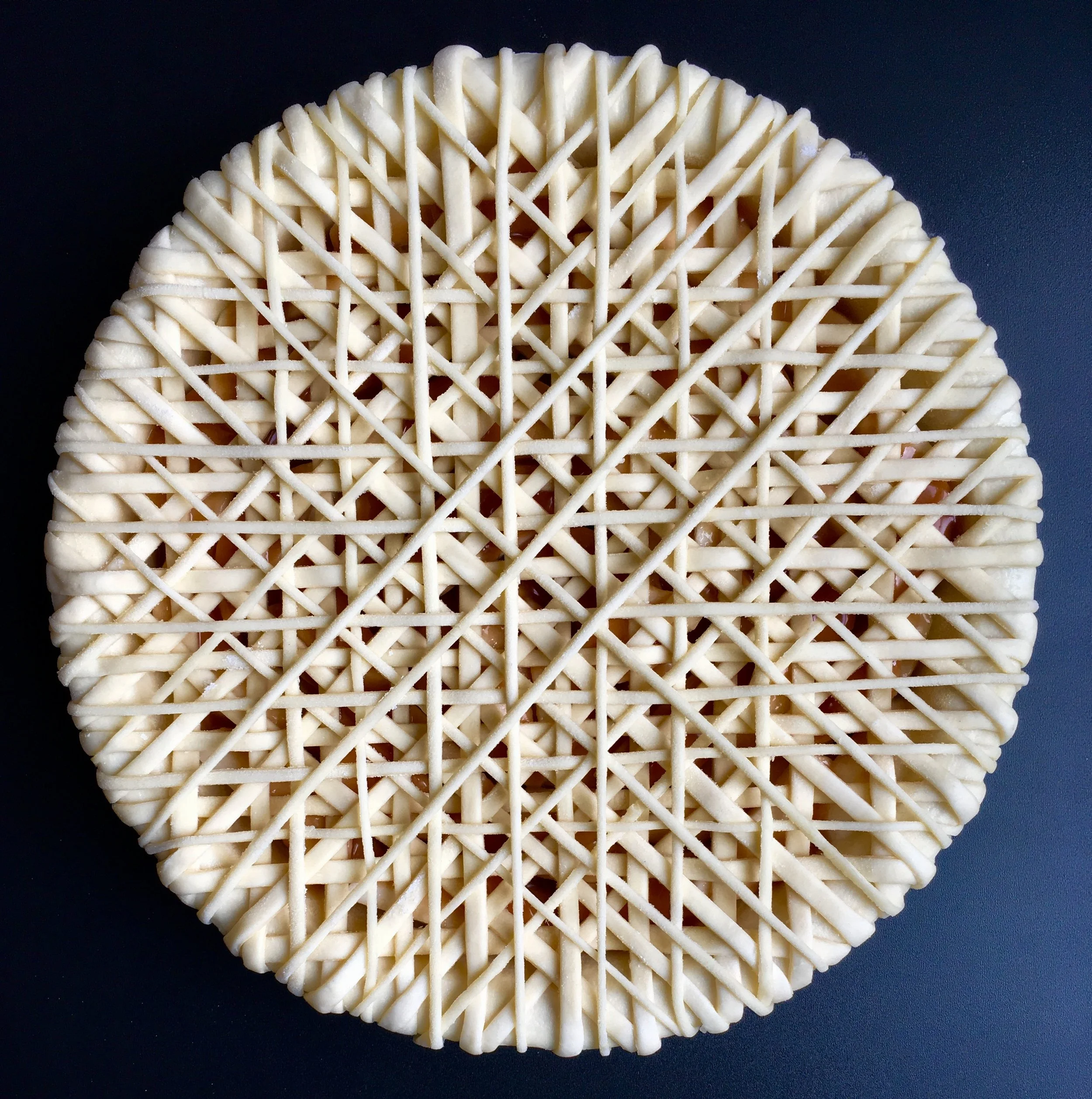  Date: December 26th, 2017   I must be a doughflake because I’ve fallen for you. ❄️| We got a rare white Christmas in Seattle, and I could not have been more stoked to stay inside all day, cozy in my fugly sweater and surrounded by my boisterous fami