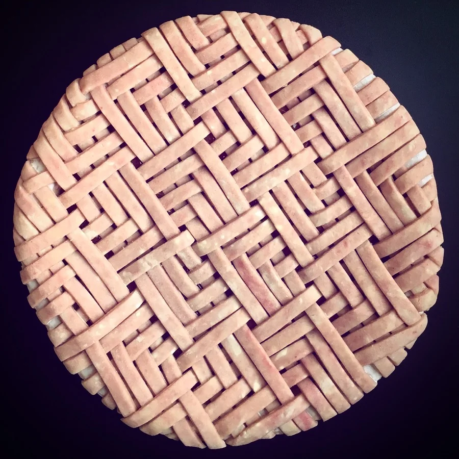  Date: January 23, 2018   Ham bam, thank you, ma’am. 🐽| Doesn’t this look like woven mortadella? Now that we’ve all vommed... Colored pie crust has been clattering around in the back of my mind for months now but I haven’t had time to experiment. Th