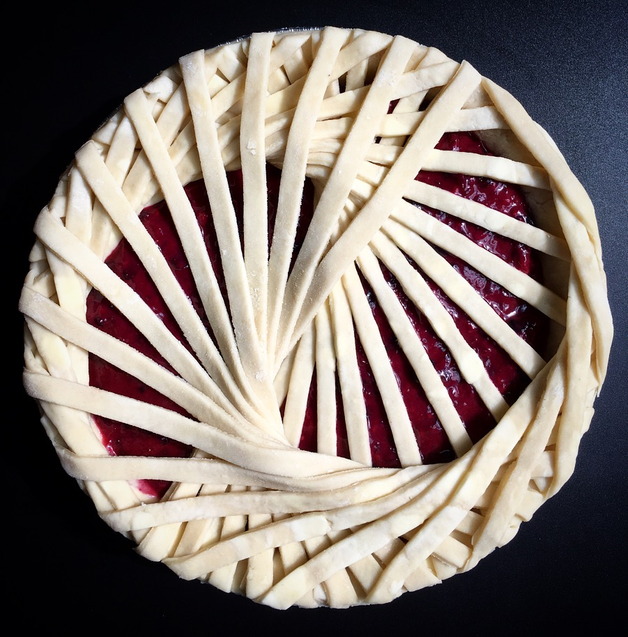  Date: March 27, 2018   Kiss and shell. 🐚| I watched the entire season of&nbsp;   @queereye   &nbsp;on&nbsp;   @netflix   &nbsp;last night while I worked and I have no words and definitely no tears left. Brb. (But also, what should I watch next?)   