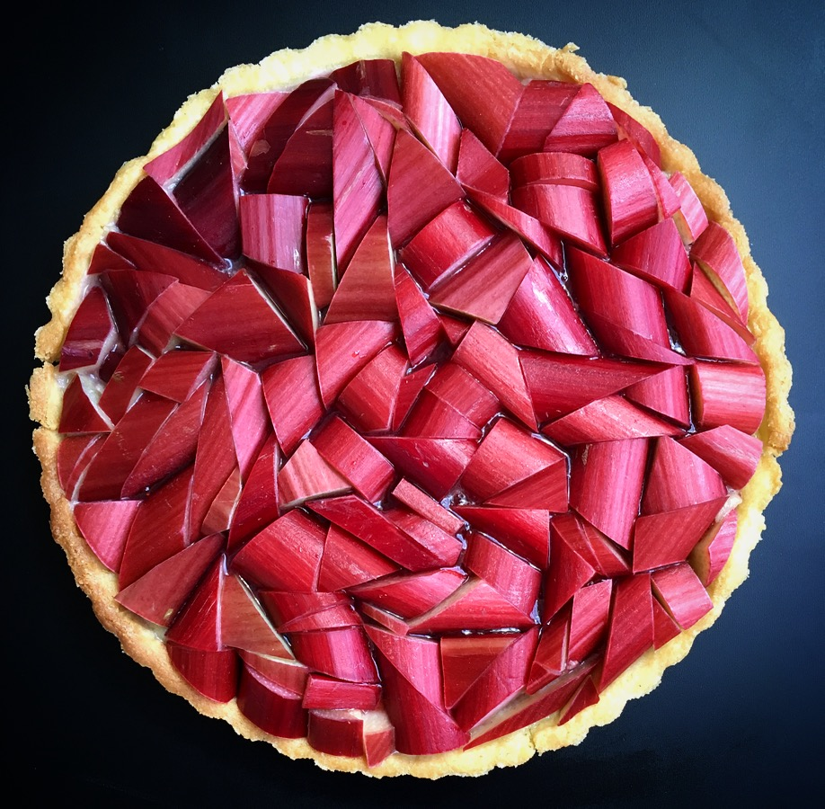  Date: April 27, 2018   Kapiedoscope. 🔭| I’m no&nbsp;   @thida.bevington   , but this frangipane tart will do for a Friday fling. C’mon rhubarbie, let’s go tarty. Ah ah ah yeah. 🎶👸🏼💅🏽| You may have caught me hinting earlier this week about upco