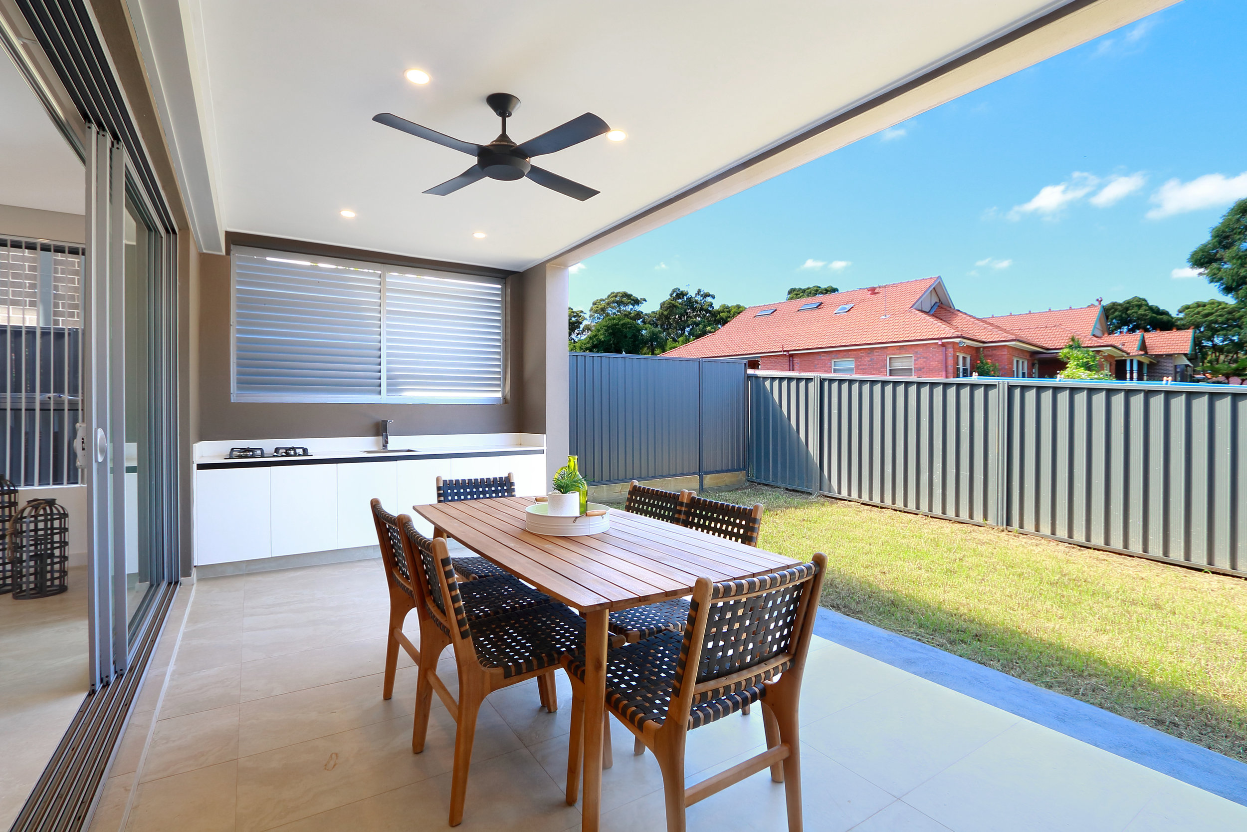 83A Morgan Rear 7386.jpg