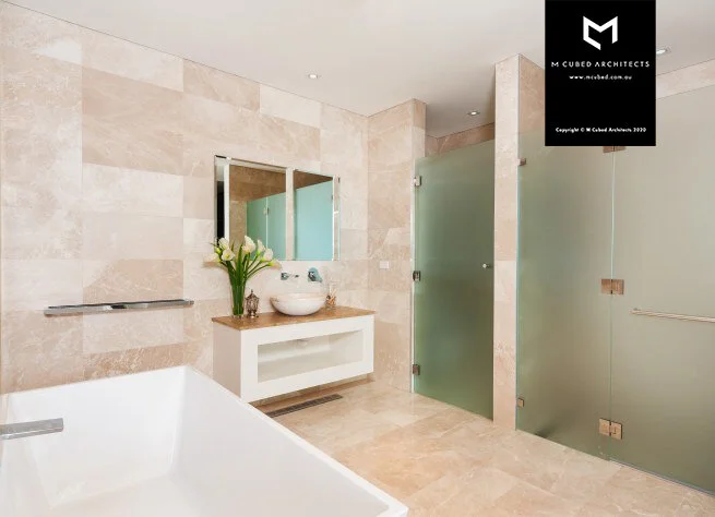 main bath.jpg