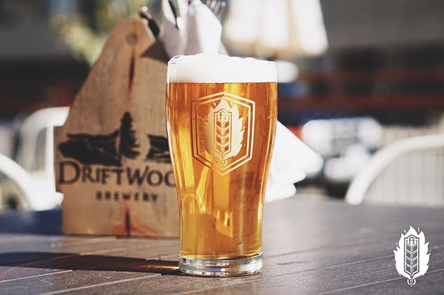 Fat Tug Ahoy! From @driftwoodbrewery comes an IPA Brewed with the hop aficionado in mind, Fat Tug is a Northwest-style India Pale Ale with an intense hop profile featuring notes of grapefruit, mango, melon and passionfruit. It's a hop lover's dream come true!⠀
.⠀
We've got the pleasure of having @driftwoodbrewery with us for a Tap Takeover on Thursday night, so be sure to come out for an evening of Fat Tug and many more tasty brews. Thursday 5-11PM.⠀
.⠀
📸@kootenaycreations⠀
.⠀
.⠀
.⠀
.⠀
.⠀
.⠀
.⠀
.⠀
.⠀
#fhkt2018 #heritage #restoration #gastropub #cranbrook #cranbrookbc #downtowncranbrook #explorecranbrook #kootenays #kootenaylife #britishcolumbia #tapintothekootenays #eatlocal #history #microbrew #taphouse #bar #craftbeer #brick #firehall #patio #patioseason #taptakeover #fhontap #ipa #fattug #hops #beer ⠀
⠀