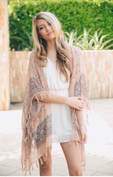 PAISLEY KIMONO WITH TASSEL - PINK.jpg