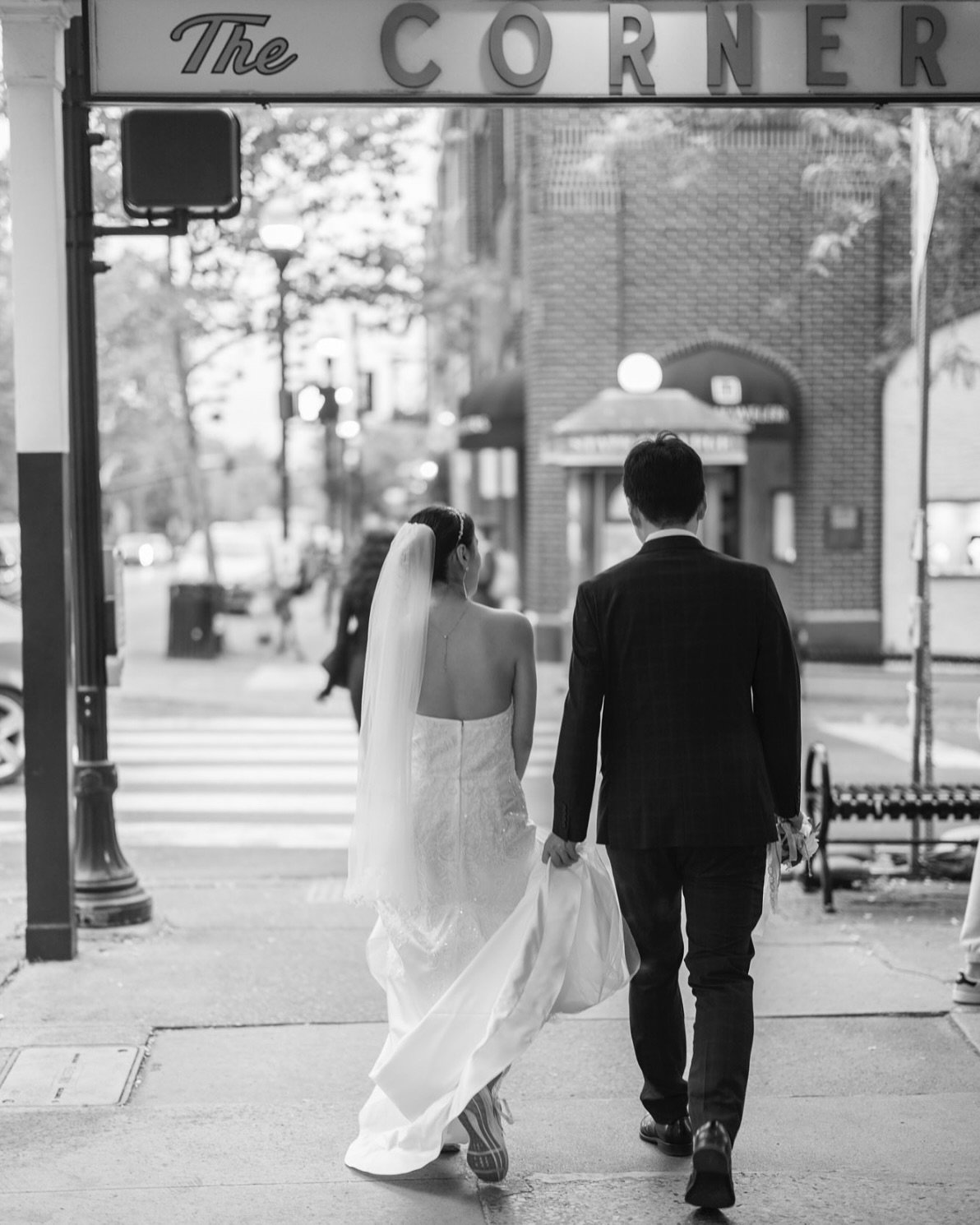 Yunting booked extra time for their wedding shoot and it was fantastic. 💓 Some of the in-between moments were my favorites.
