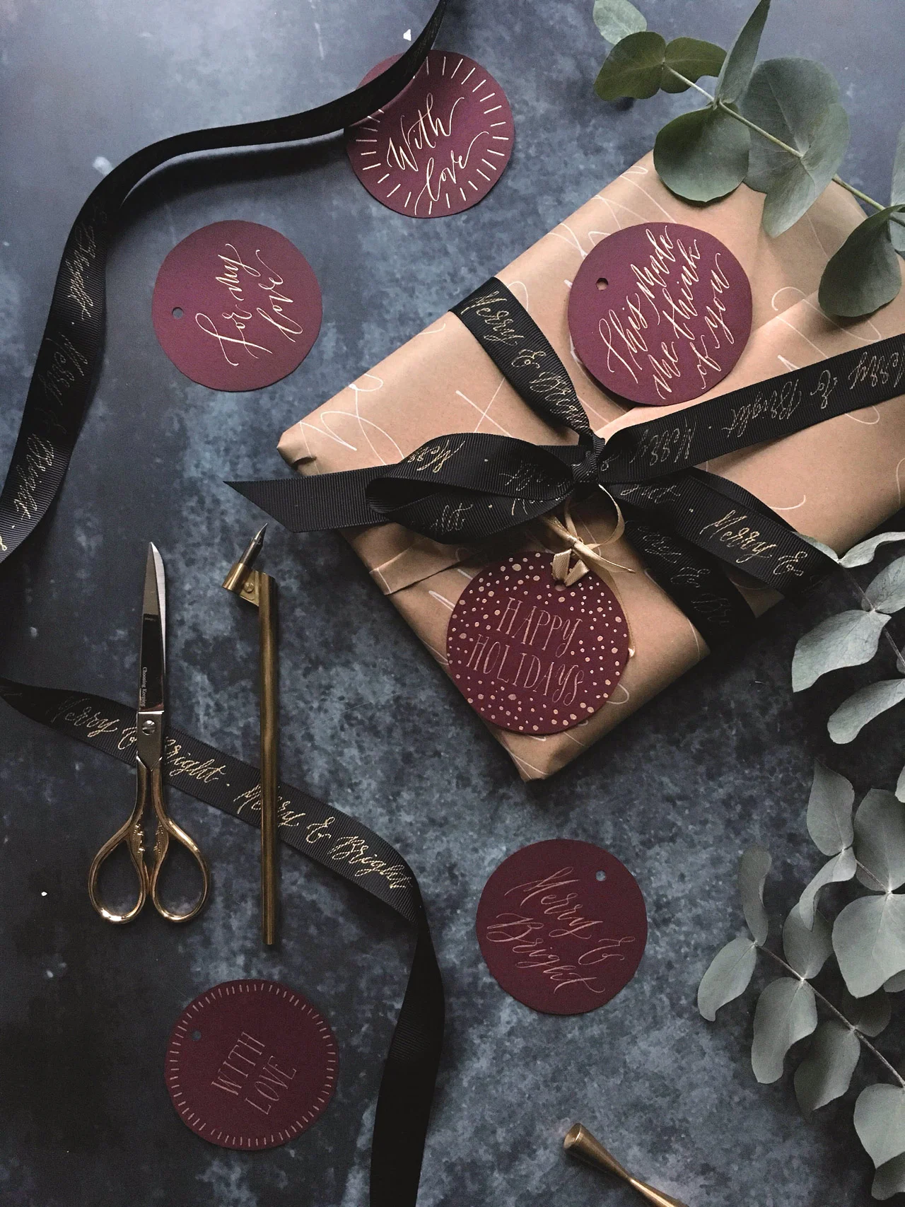 luxury-calligraphy-gift-wrapping-4.jpg