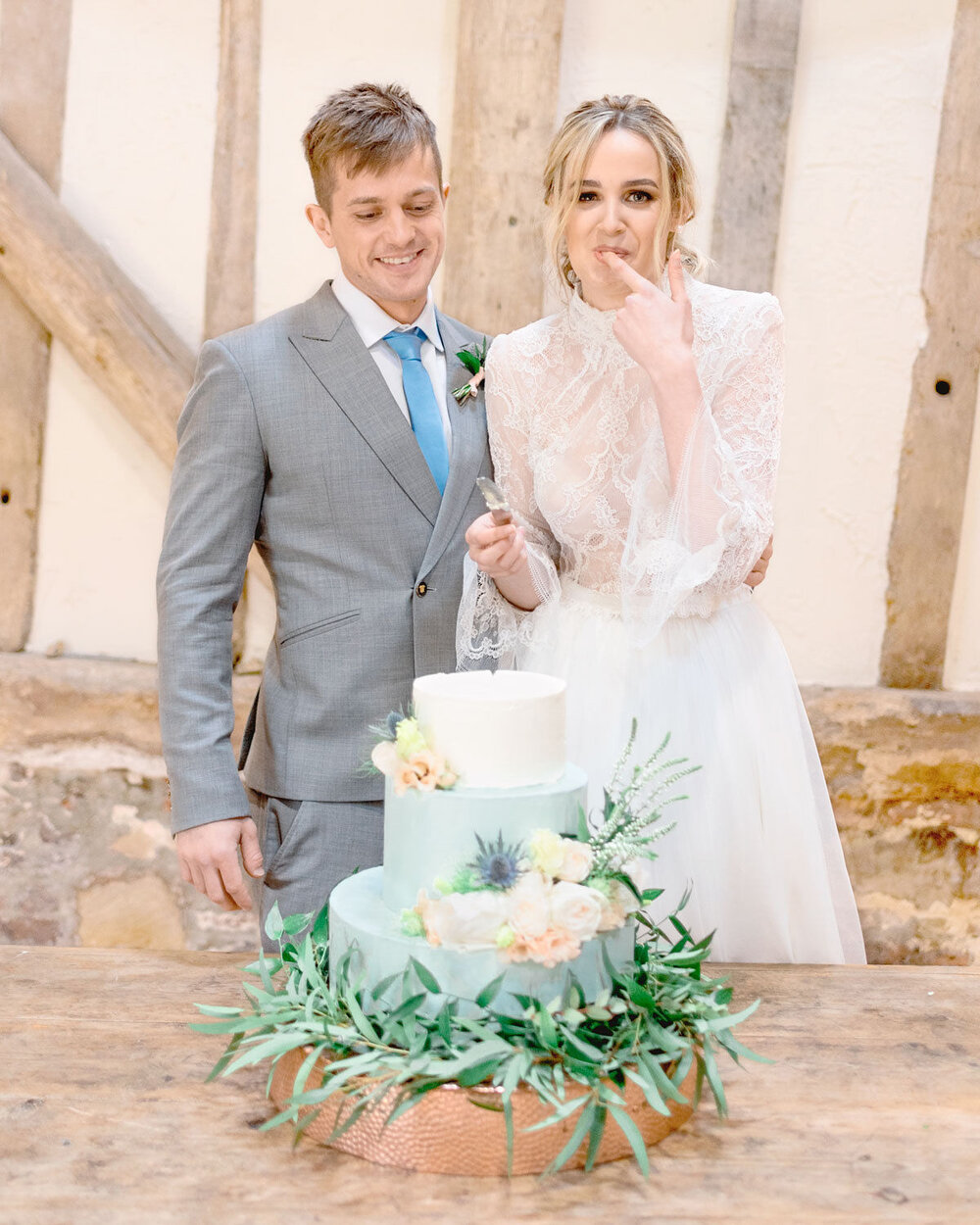 spring_wedding_rustic_luxe_inspiration_english_countryside_2.jpg