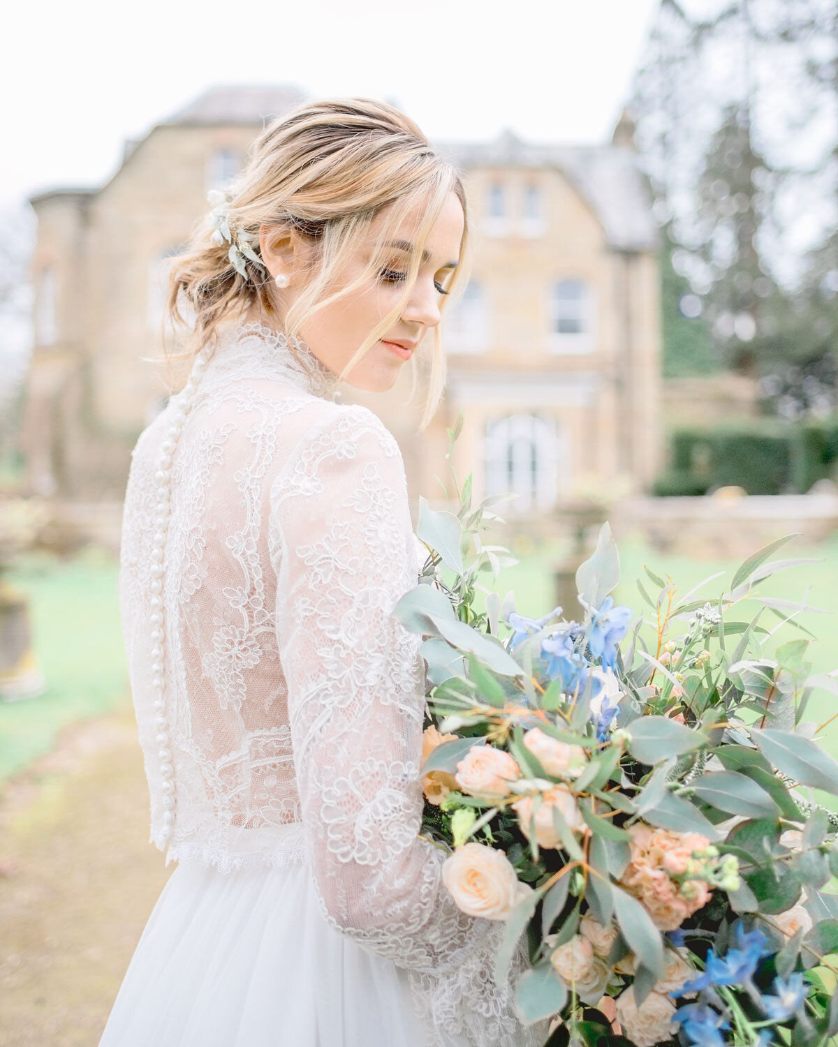 spring_wedding_rustic_luxe_inspiration_english_countryside_4.jpg