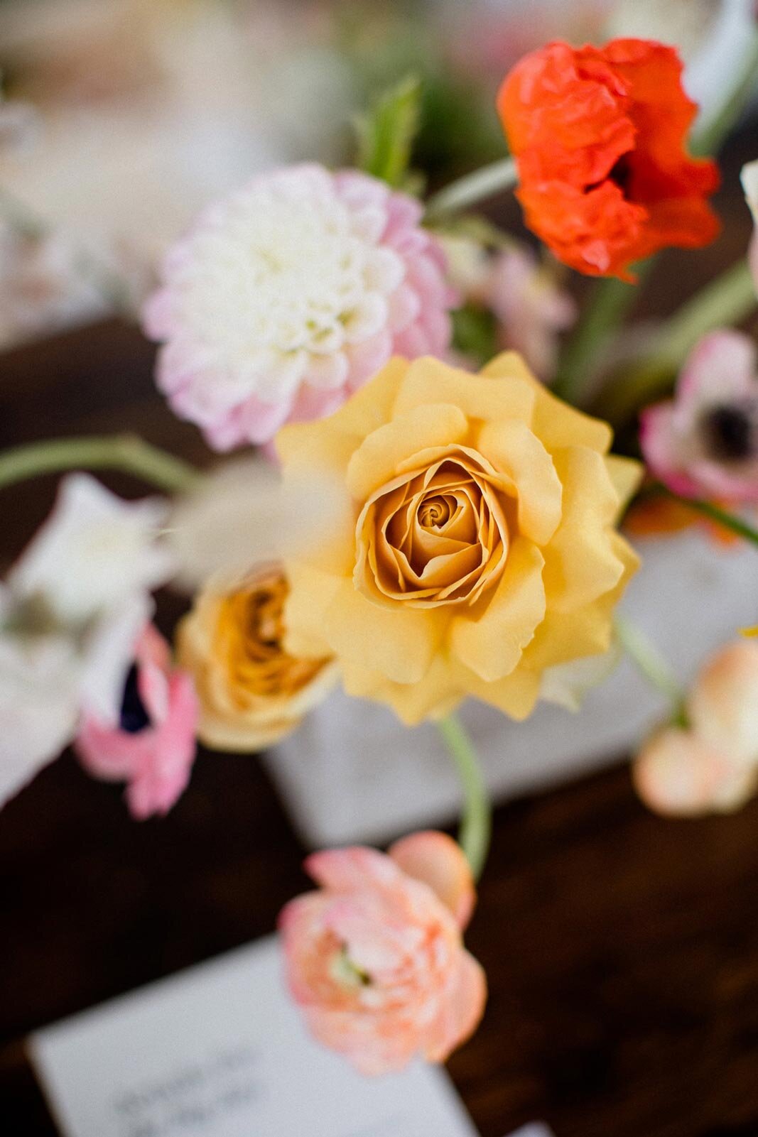 modern-bohemian-wedding-floral-design-style-tablescape.jpg