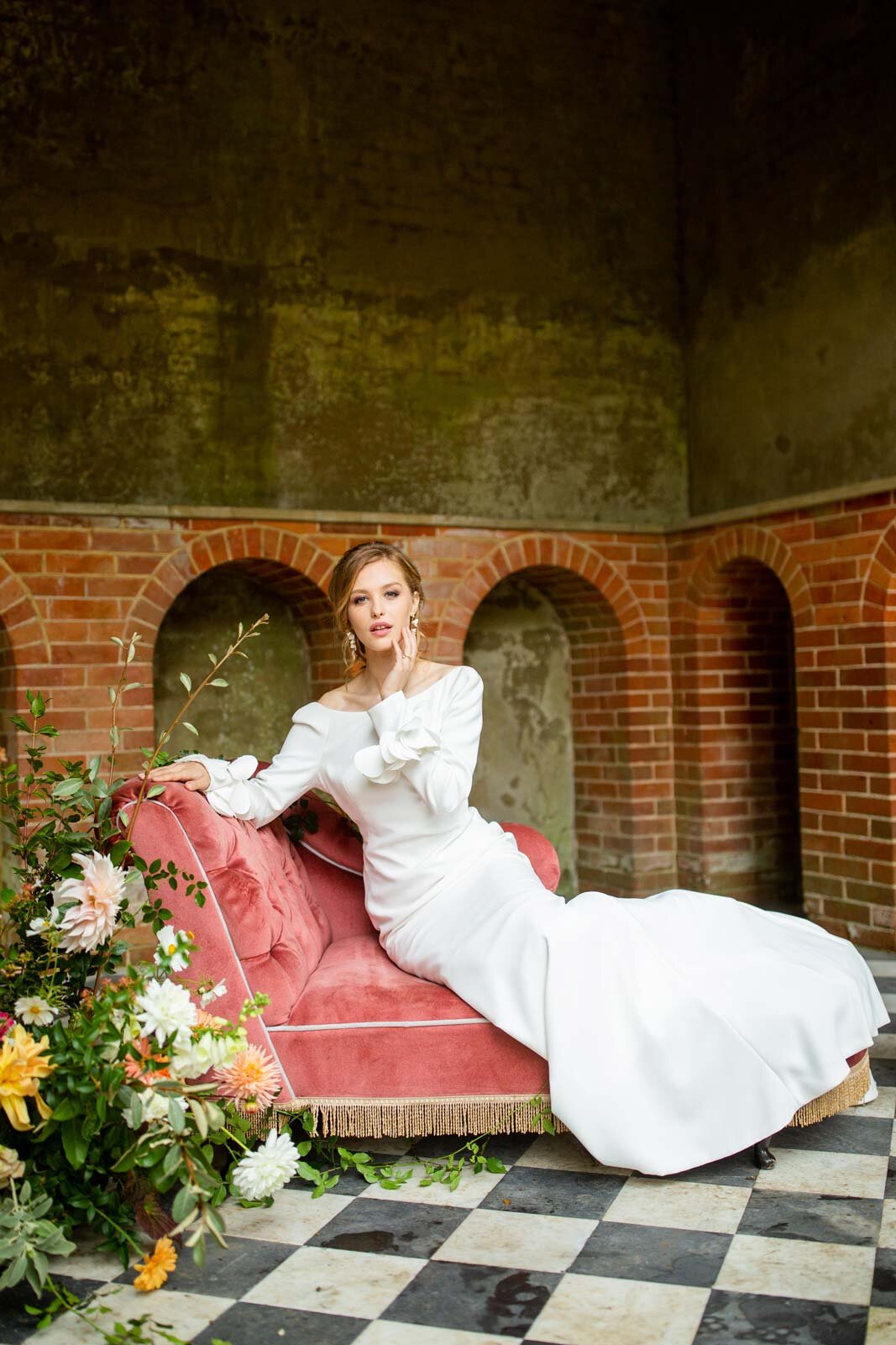 morgan-davies-bridal-wedding-gown-wotton-house-dorking.jpg