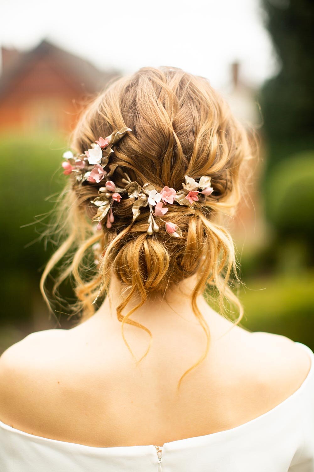 floral-wedding-hair-accessories-by-ps-with-love-wotton-house-dorking.jpg