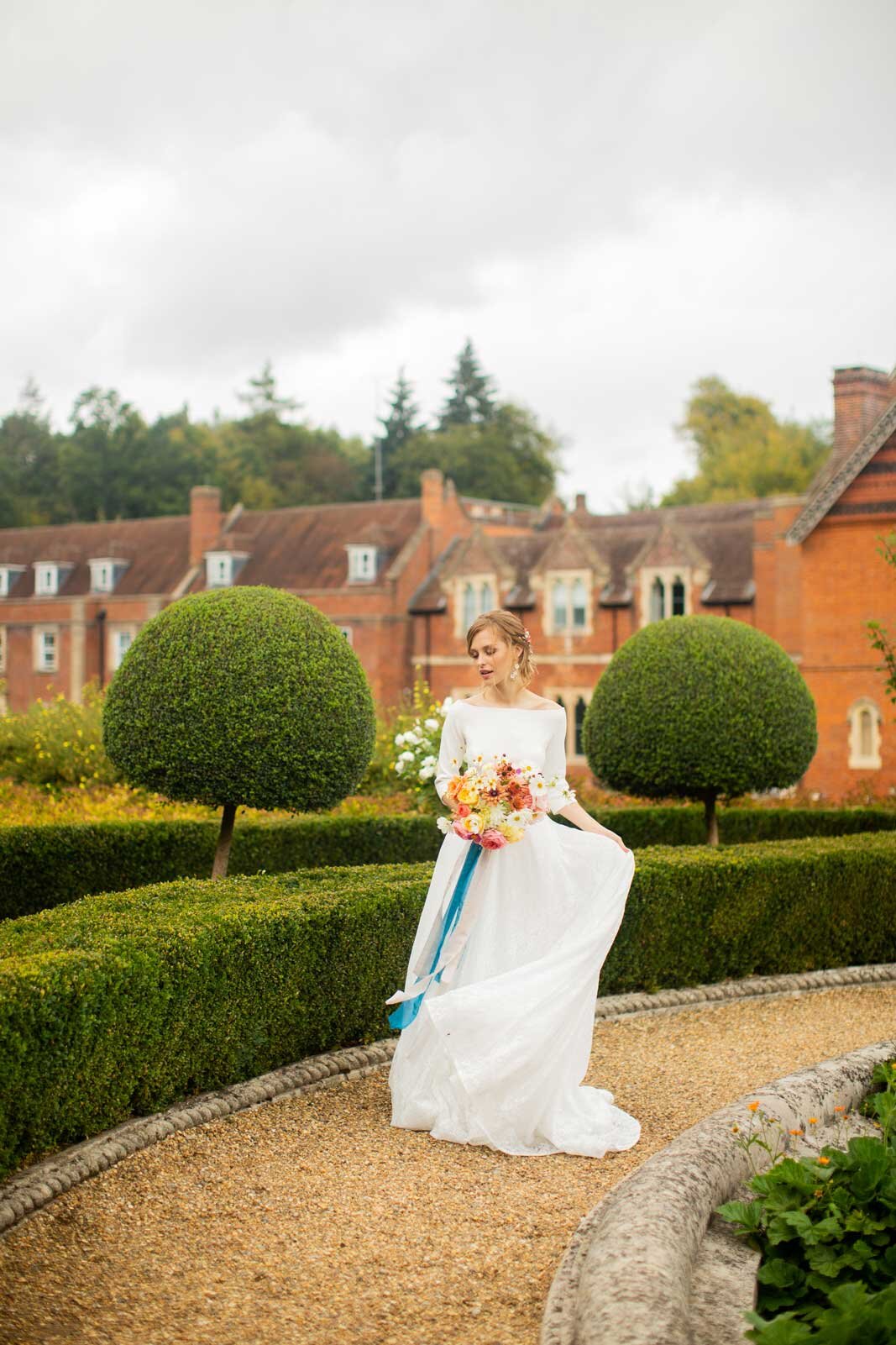 elegant-autumn-wedding-at-wotton-house-dorking-surrey.jpg