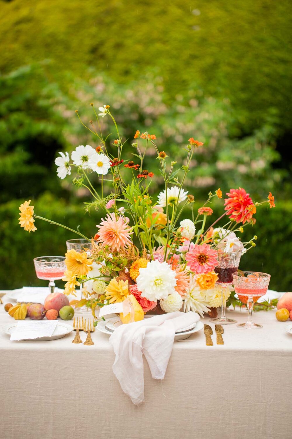 floral-arrangement-wedding-table-setting-at-historic-wedding-venue-wotton-house-dorking.jpg