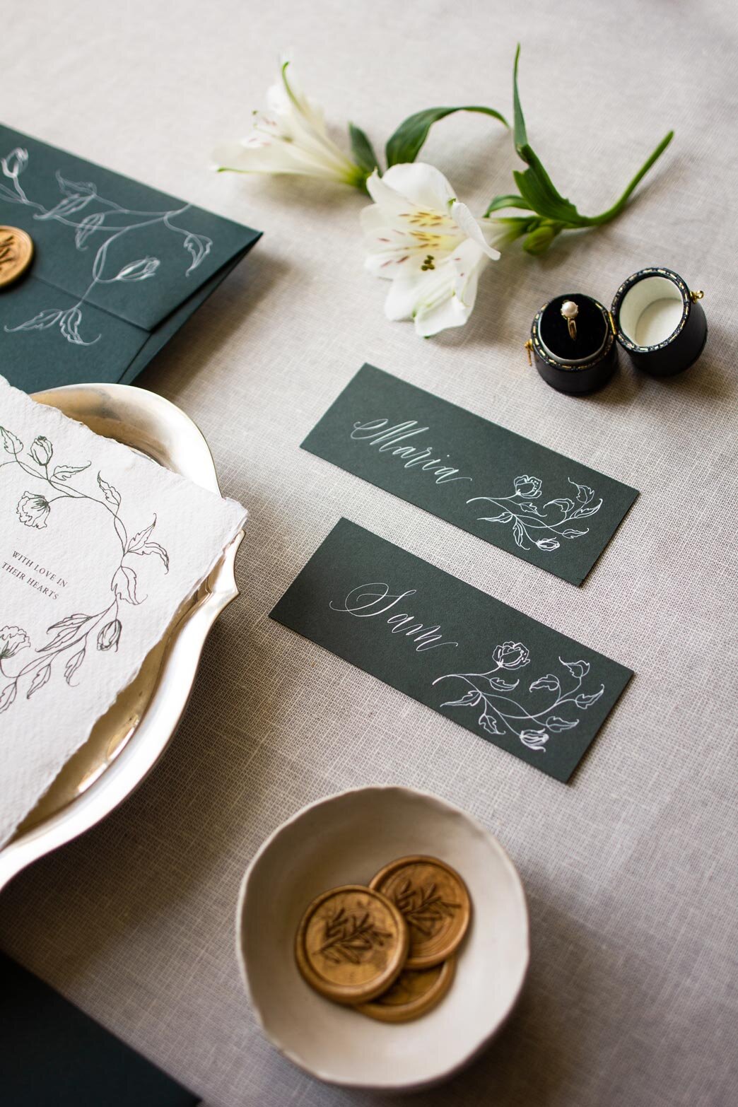 wedding-calligraphy-floral-place-cards.jpg