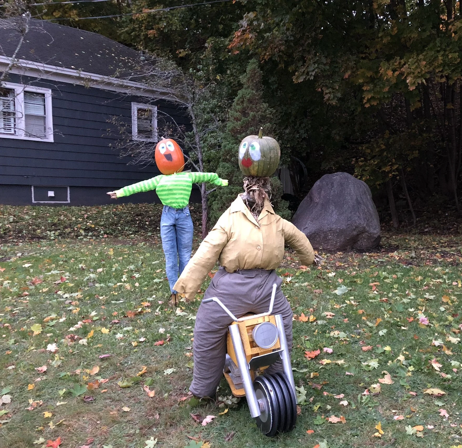 pumpkin people.JPG
