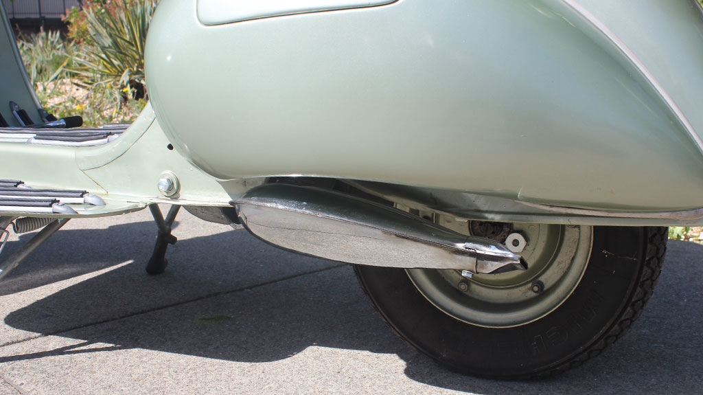 IC120_1950Vespa_5.jpg