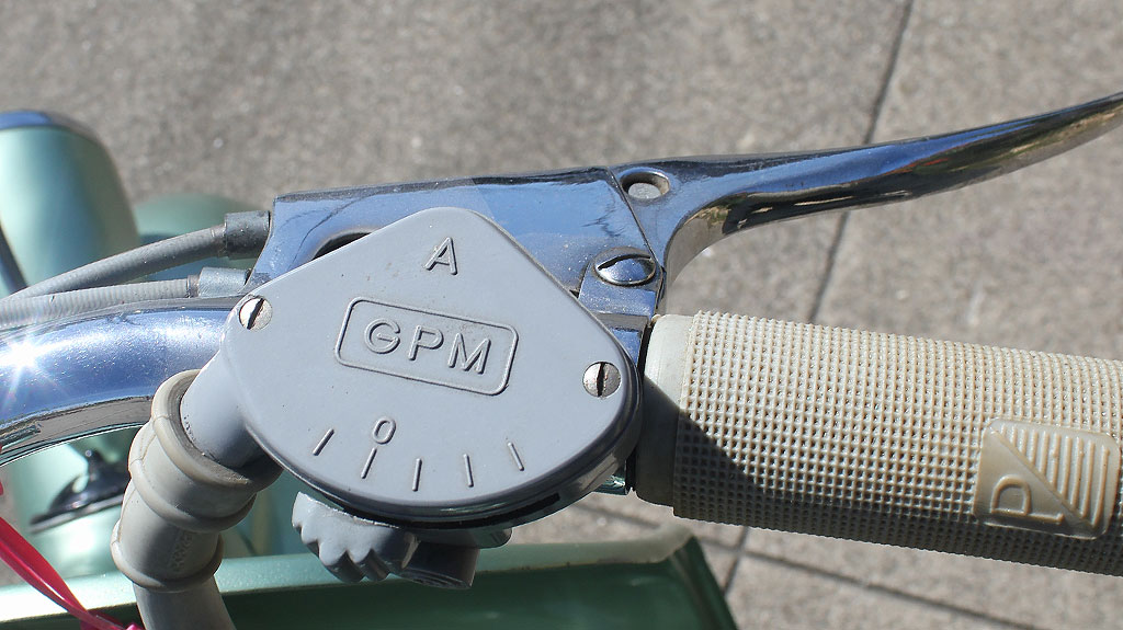 IC132_1950Vespa_12.jpg