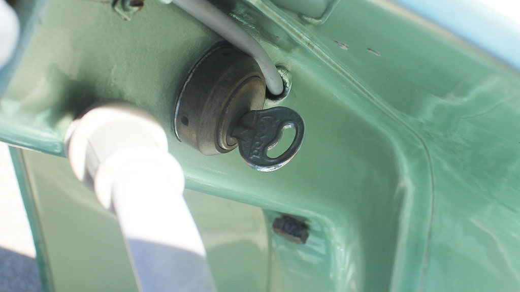IC132_1950Vespa_20.jpg