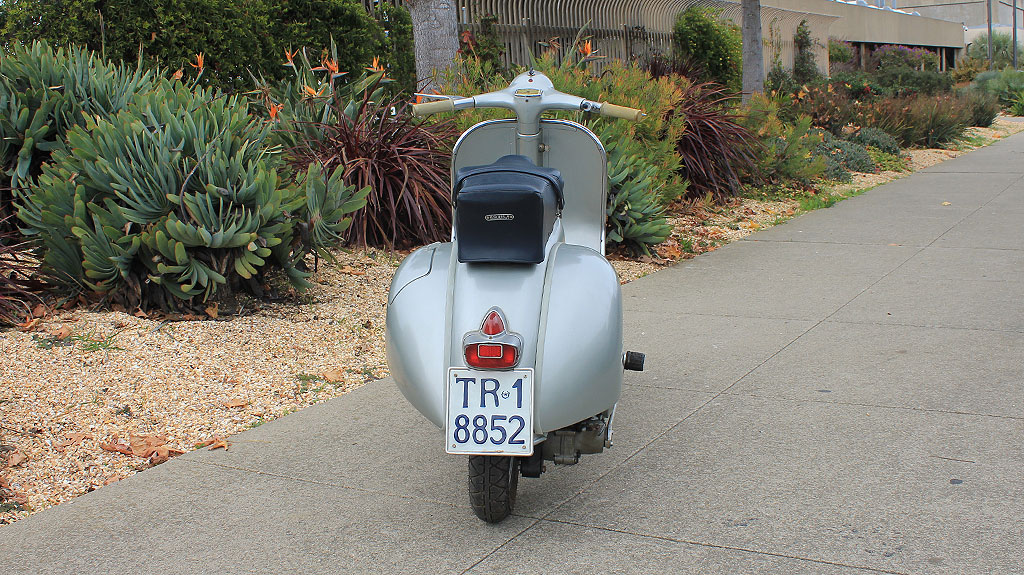 I-116_Vespa_GSVS3_16.jpg