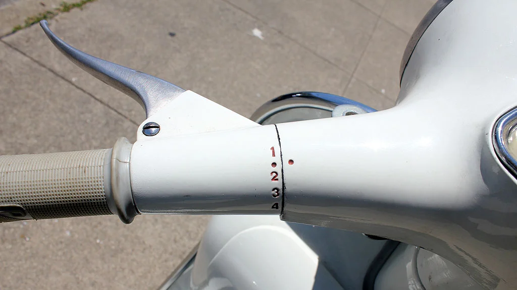 IC153-180SuperSport_3.jpg