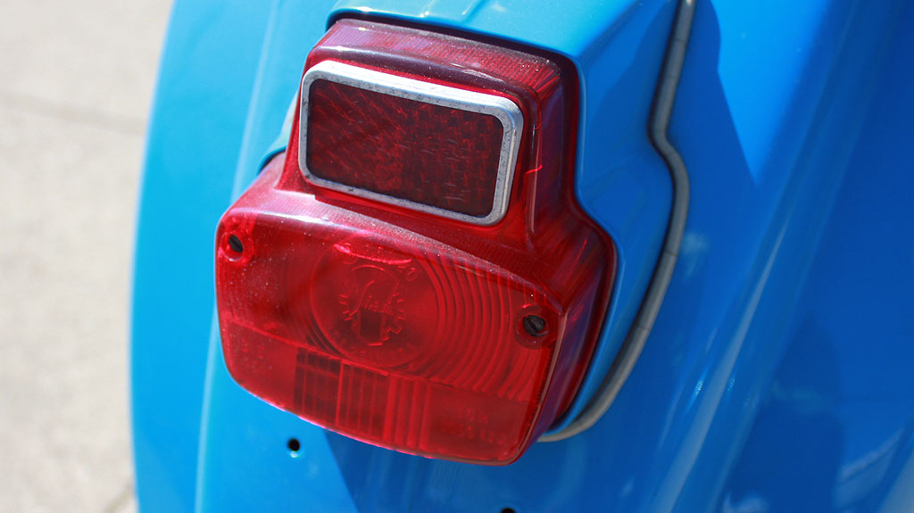 M2_1966_Vespa_90SS_4.jpg