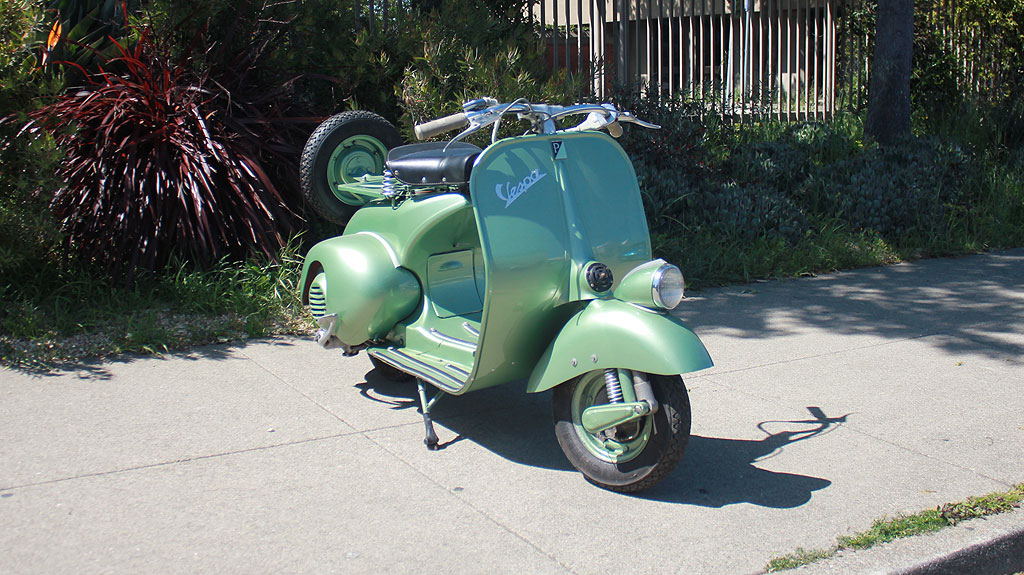 M1_1952_Vespa_Faro_Basso_2.jpg