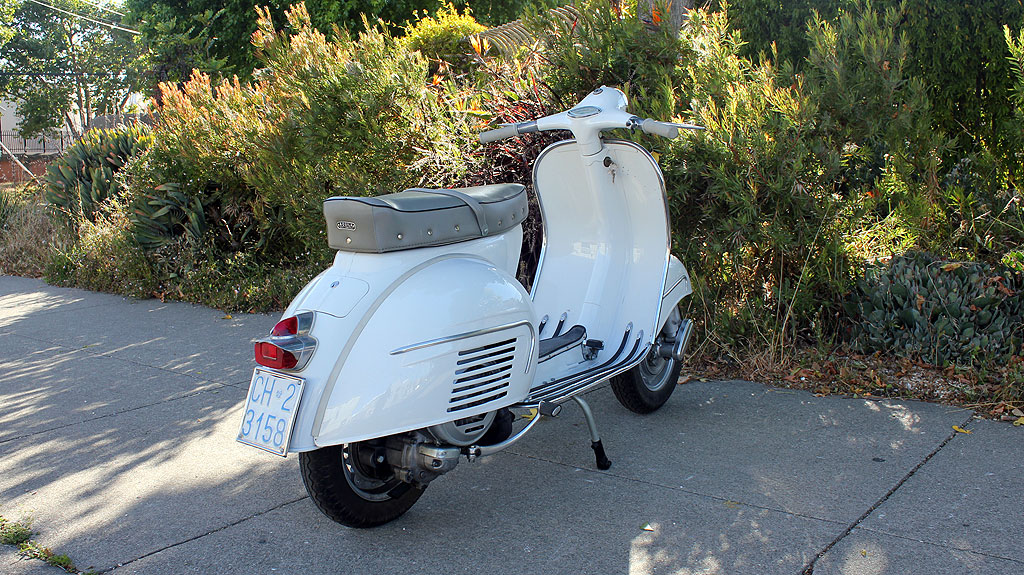 IC-225_1962_Vespa_GS160-4.jpg