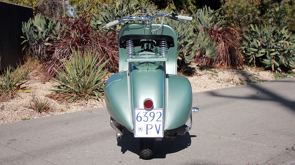 IC-145_1951_Vespa_Rod_7.jpg