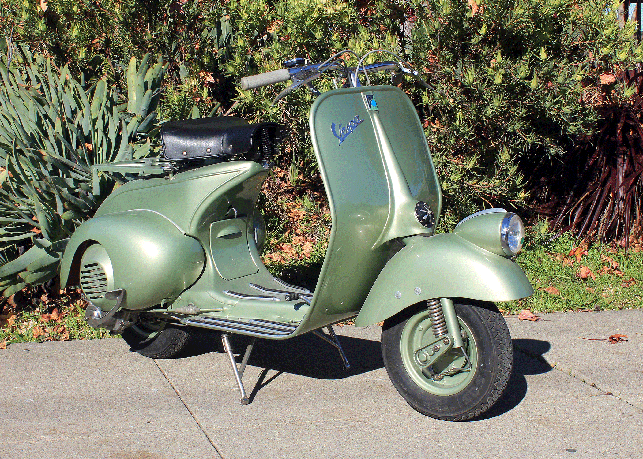 C-159_1950_Vespa_Faro_Basso-11.gif