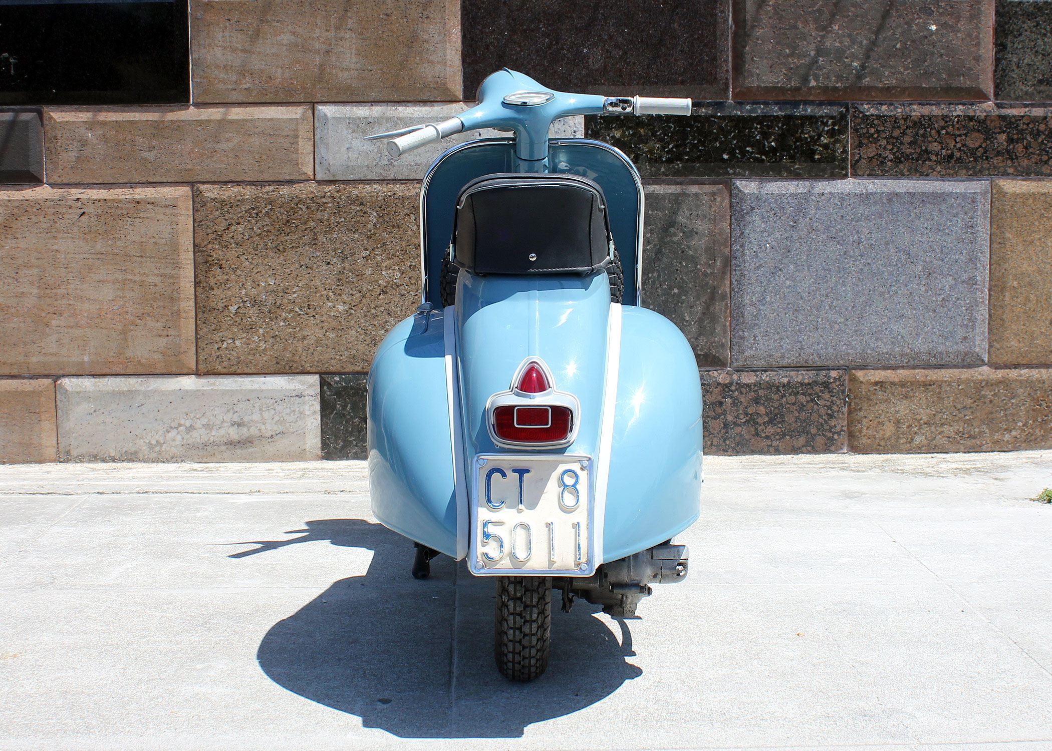 BM228_1962_Vespa_VBB_10.jpg
