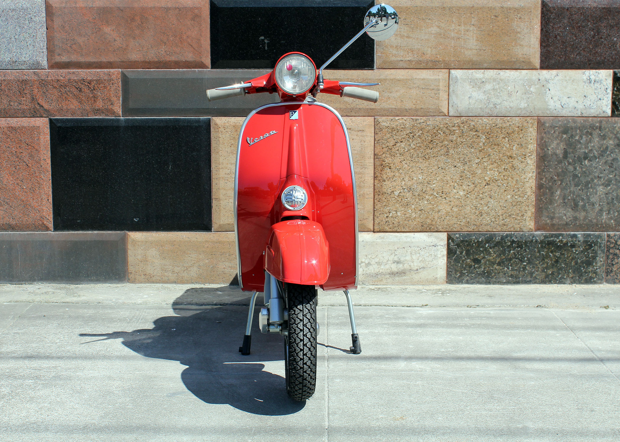 BM261_Vespa_90SS_4.jpg