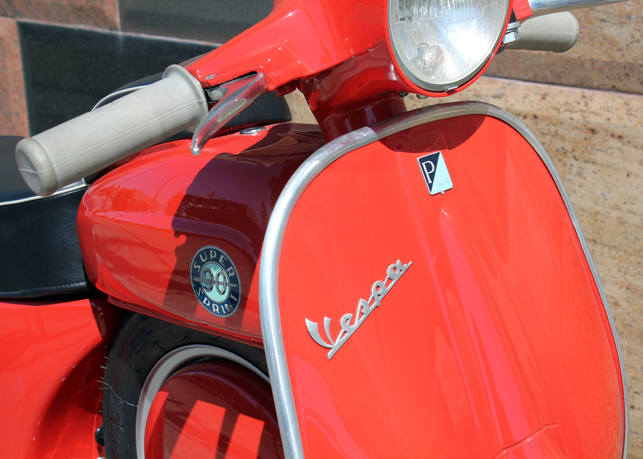 BM261_Vespa_90SS_8.jpg