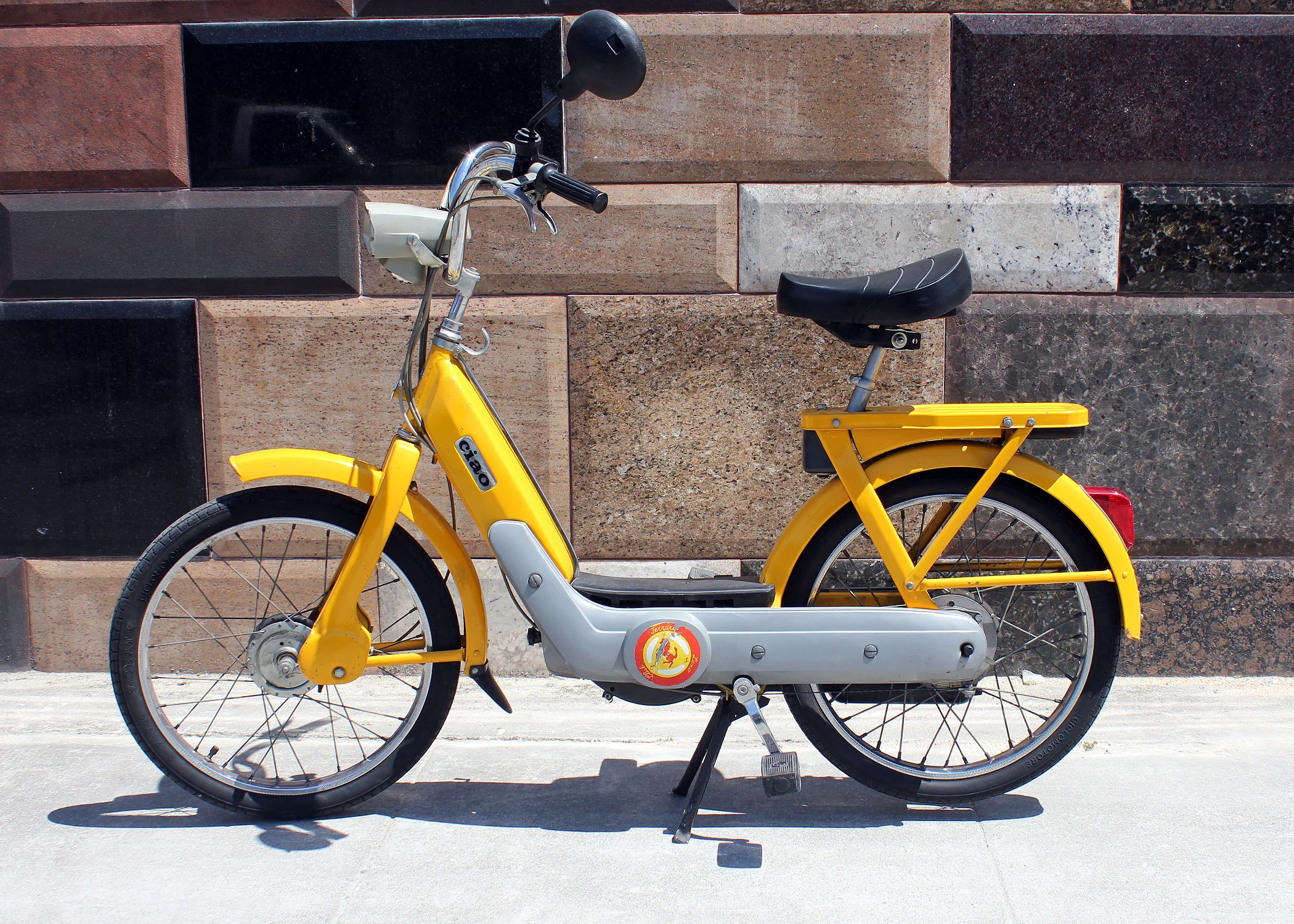 IC189_Vespa_Ciao_1.jpg