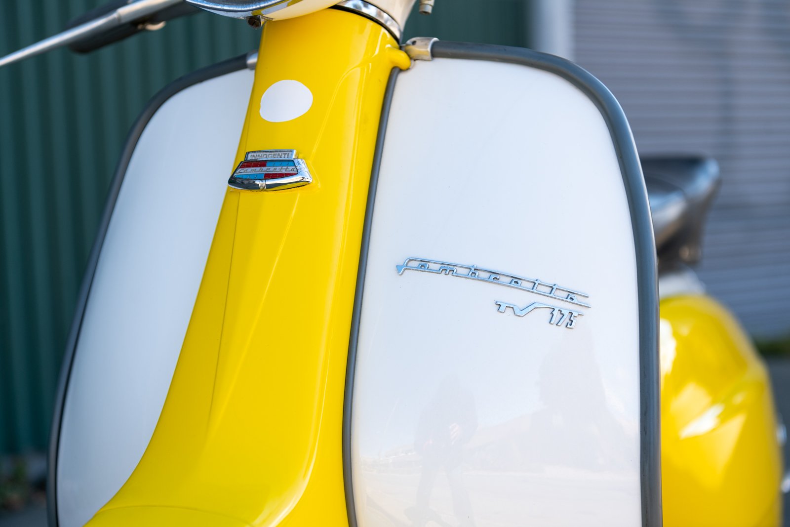 1964 Lambretta TV175 (L-63) - WHITE-YELLOW_Sharplite_1600px-5.jpg