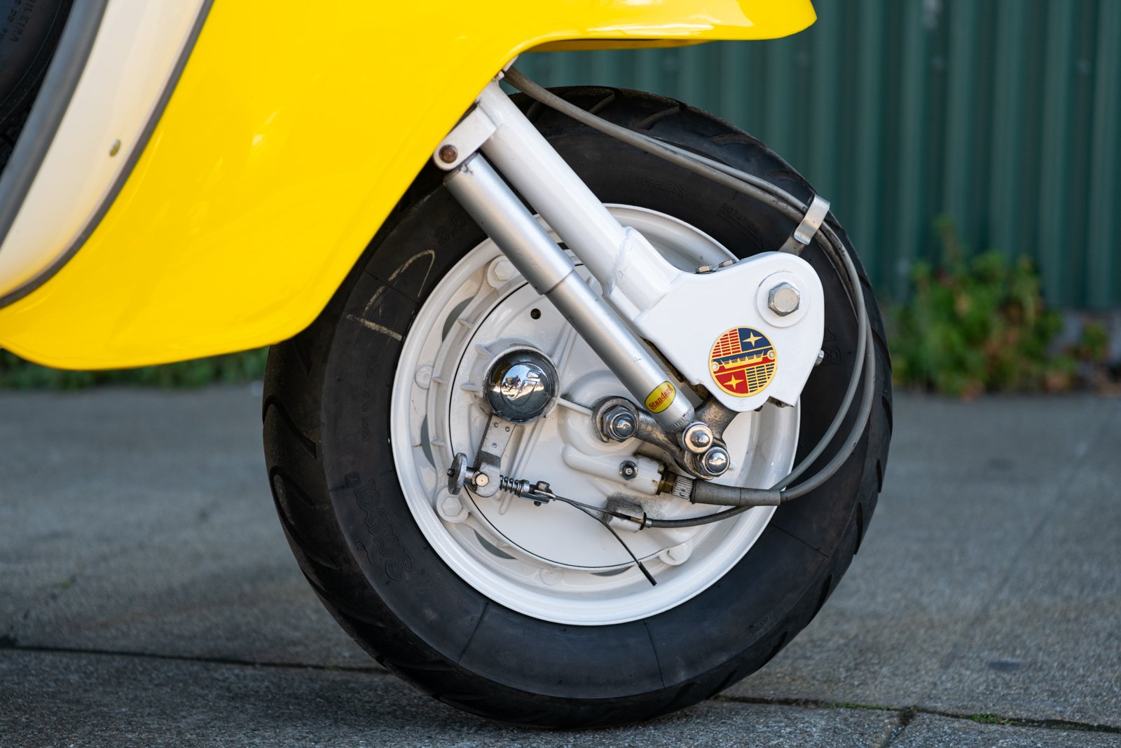 1964 Lambretta TV175 (L-63) - WHITE-YELLOW_Sharplite_1600px-56.jpg