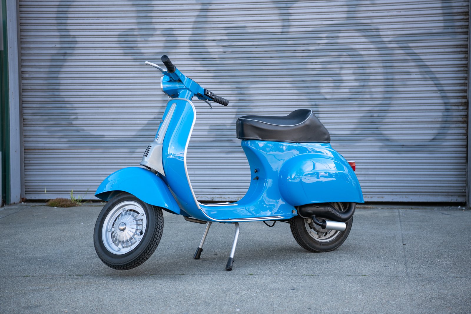 1980 Vespa 50 (IC-212) - BLUE_Sharplite_1600px-5.jpg