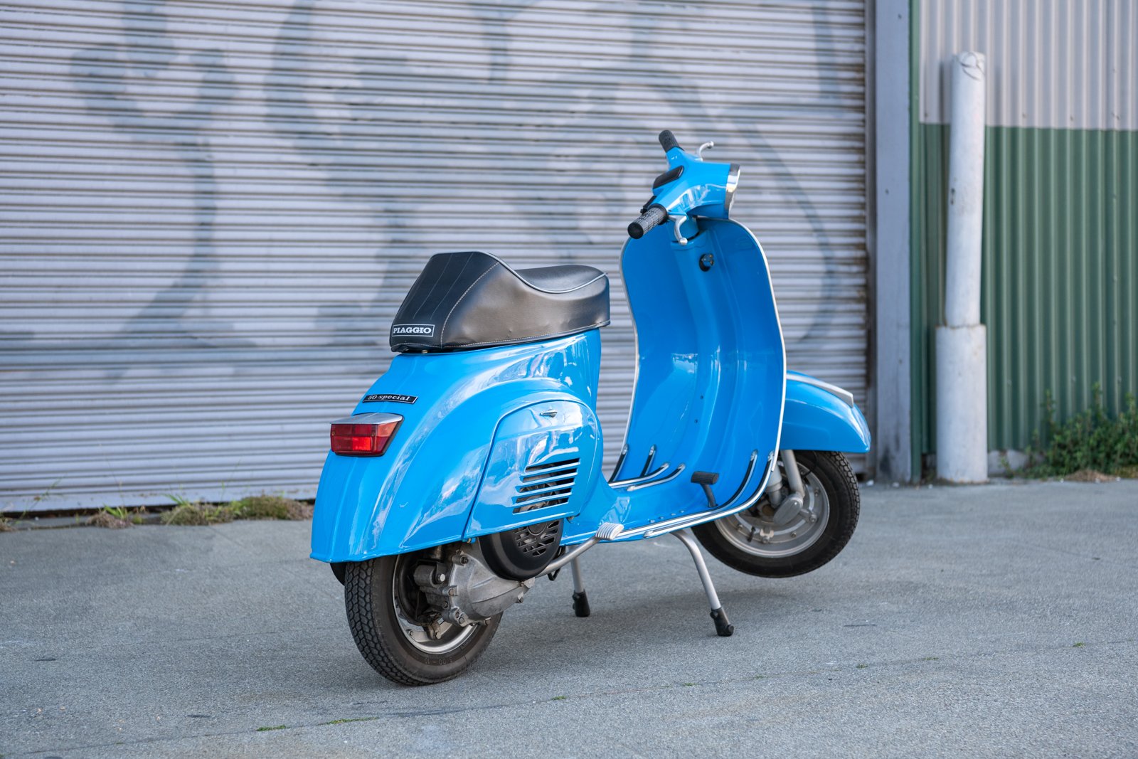 1980 Vespa 50 (IC-212) - BLUE_Sharplite_1600px-39.jpg